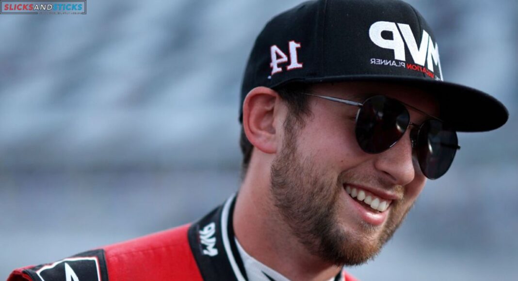 chase-briscoe-wins-pole-for-nascar-finale
