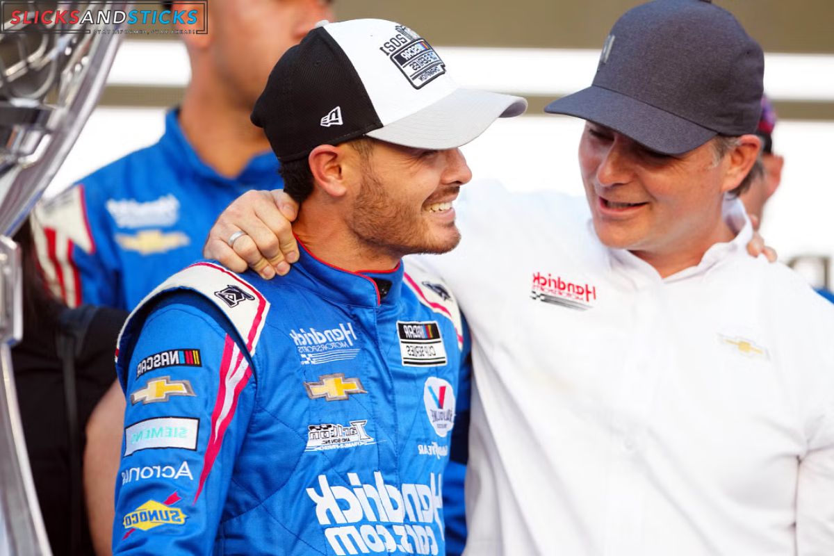 Kyle Larson Pit Lane Drama (2)
