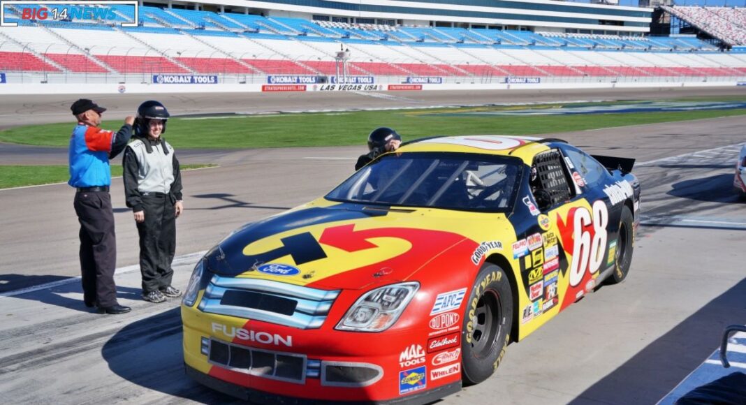 NASCAR Vegas Guide (2)