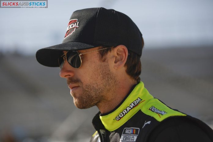 Blaney Shines in Practice Session (1)