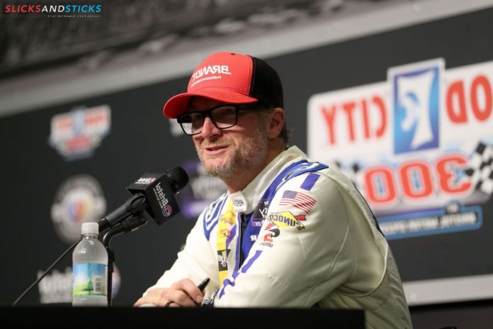 Dale Jr. Take on NASCAR Finale (2)