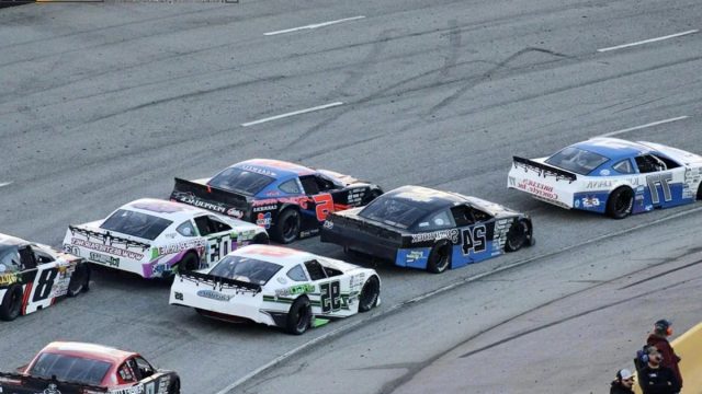 Thanksgiving Races in NASCAR (1)