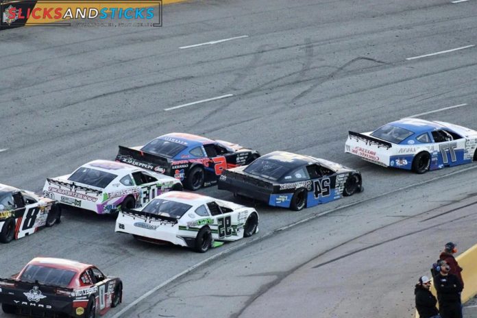 Thanksgiving Races in NASCAR (1)