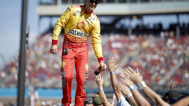 Joey Logano Teases Ryan Blaney (1)