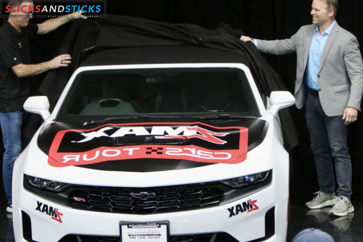 zMAX Joins Forces with CARS Tour (1)