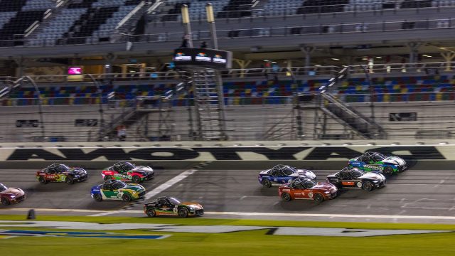 2024 Mazda MX-5 Cup Series (1)