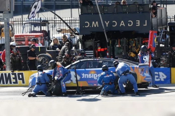 Cal Wells NASCAR Comeback (4)