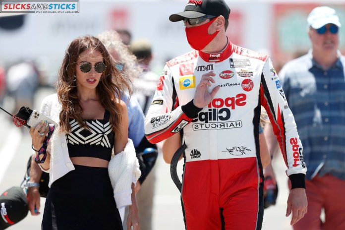 NASCAR New Year Wedding Stories (4)