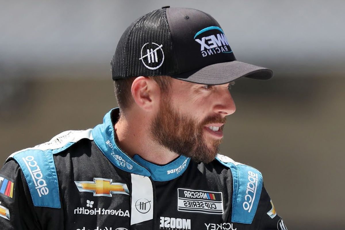Ross Chastain Busch Light Deal (1)