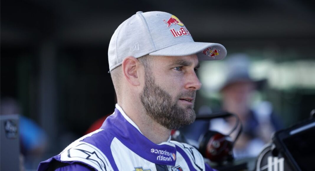 Wendy NASCAR Return (4)