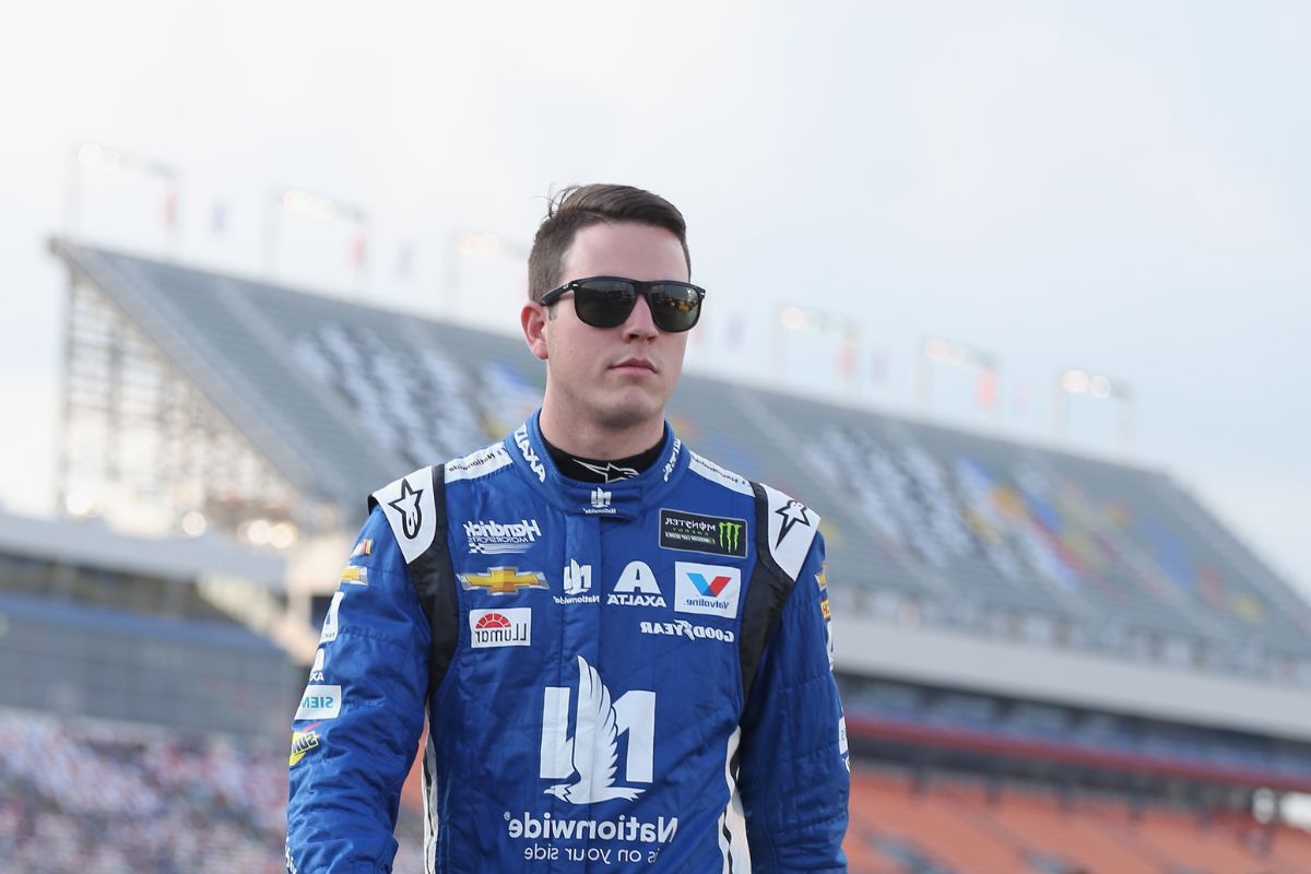 Alex Bowman Blames Trackhouse Star (3)