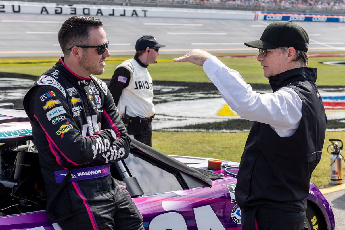 Alex Bowman's Daytona 500 Drama (1)