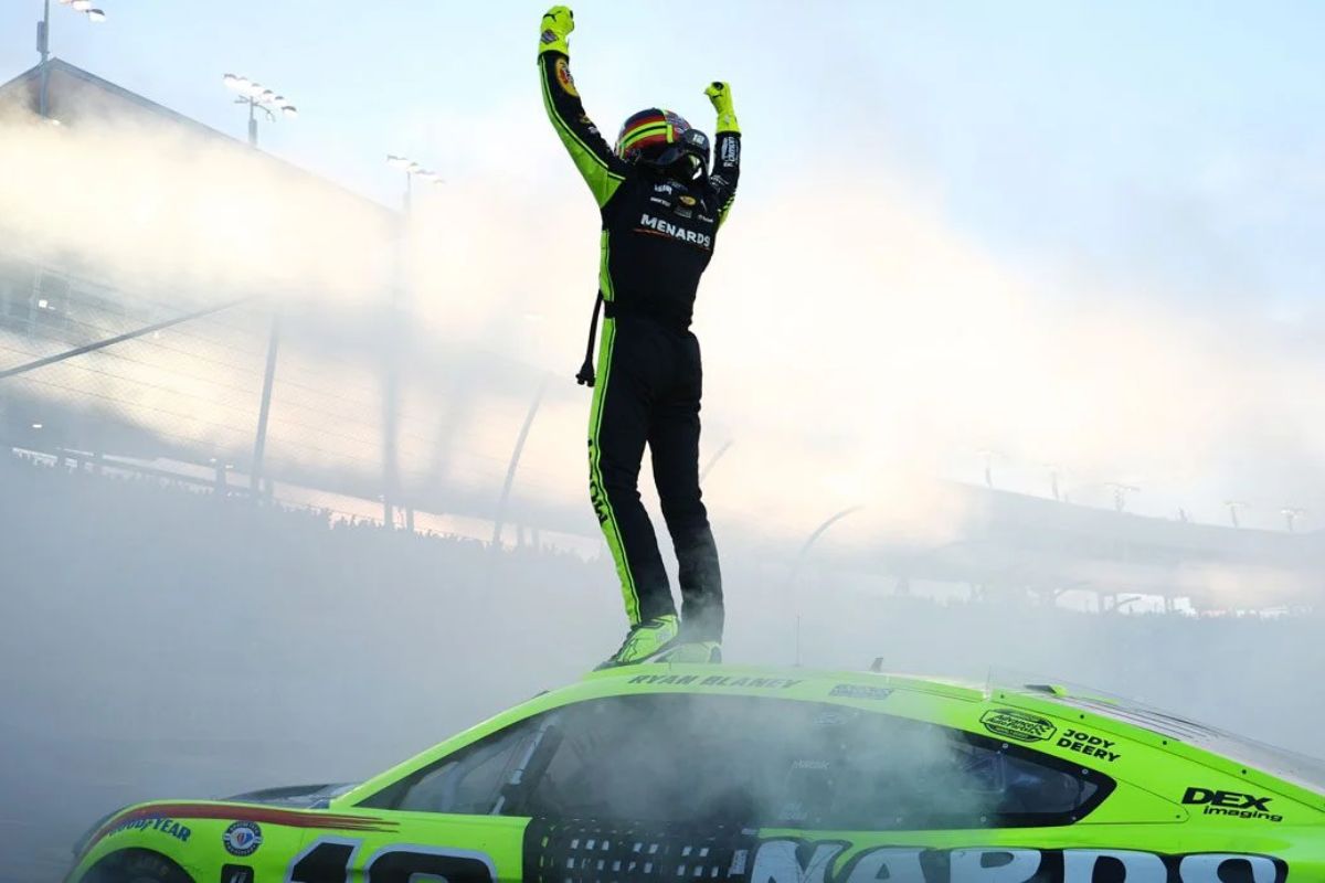 Blaney Foundation Honors Sherry Pollex (3)