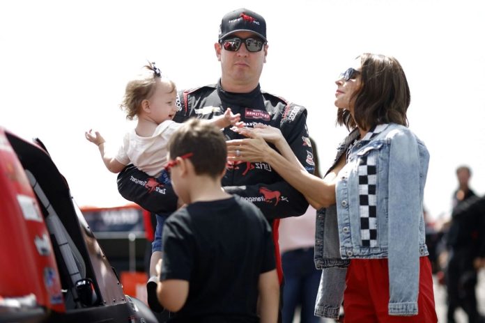 Brexton Busch Contract Extension (4)