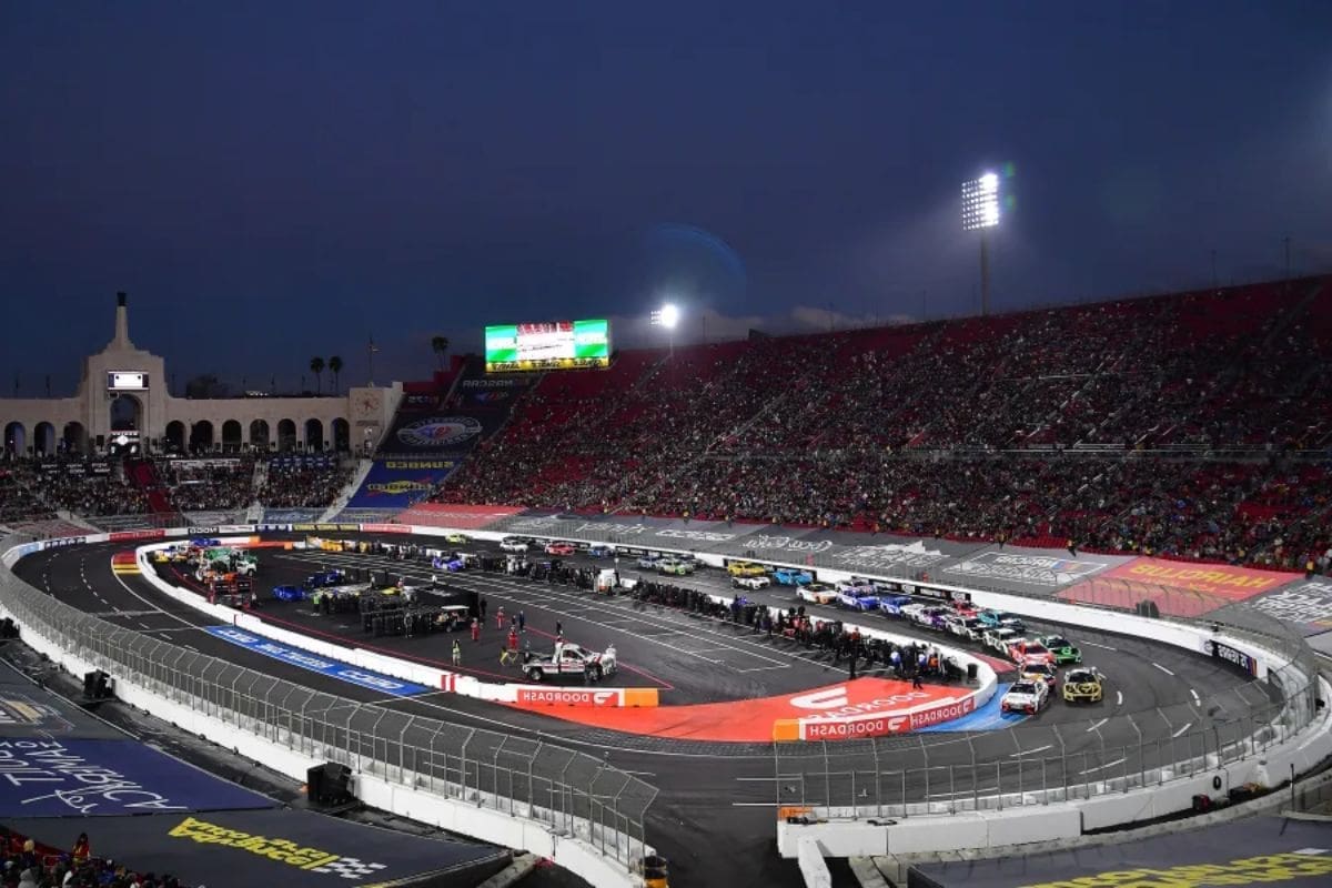 Busch Light Clash at The Coliseum (3)