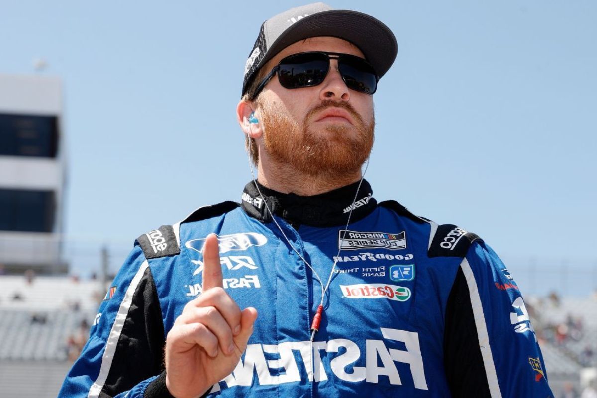 Chris Buescher Welcomes Son