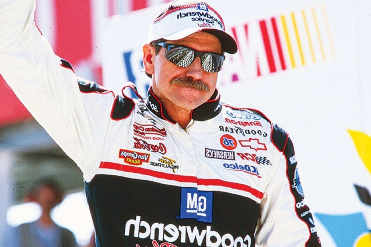 Dale Earnhardt Legendary Moments (1)