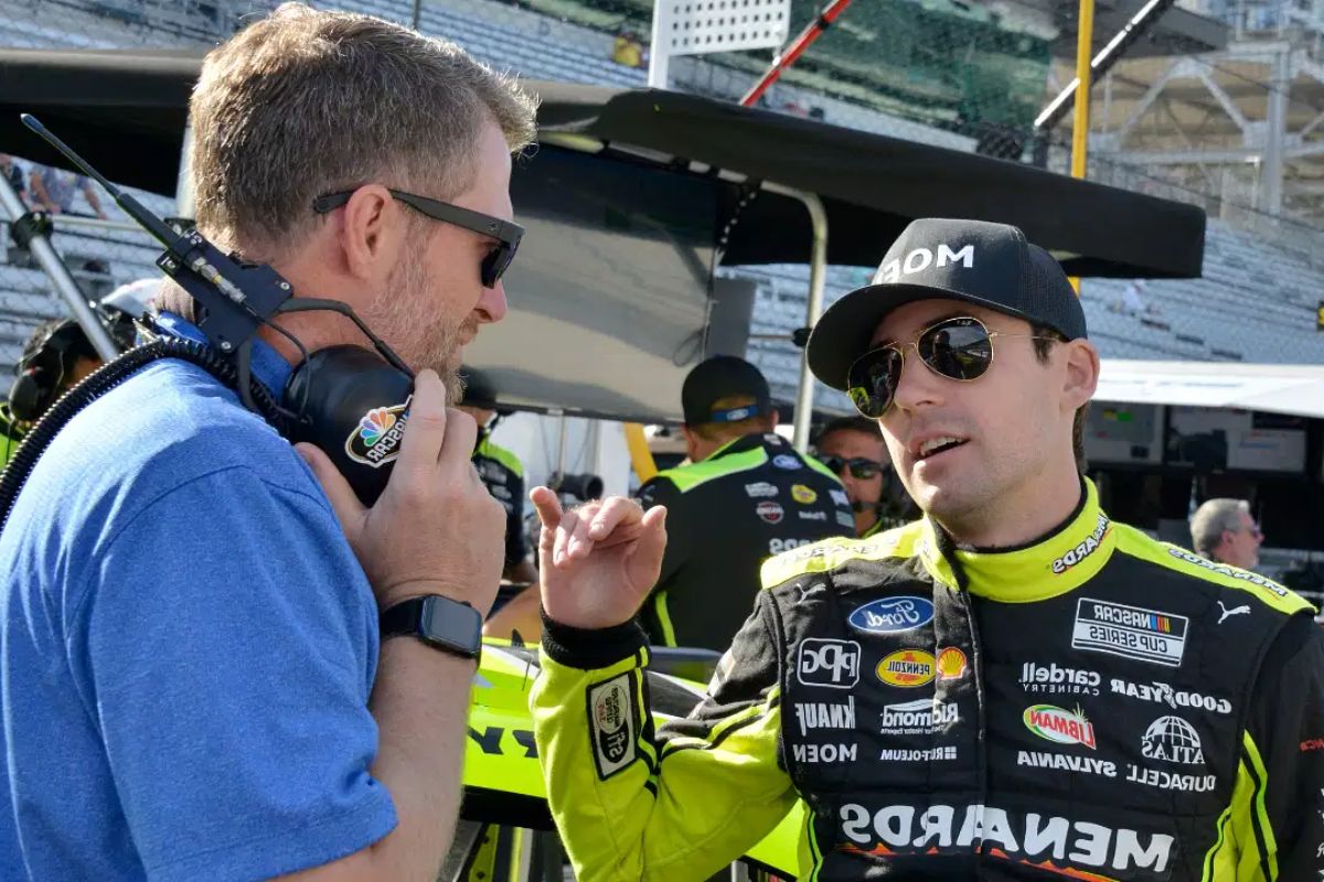 Dale Jr And Ryan Blaney Daytona Drama (1)