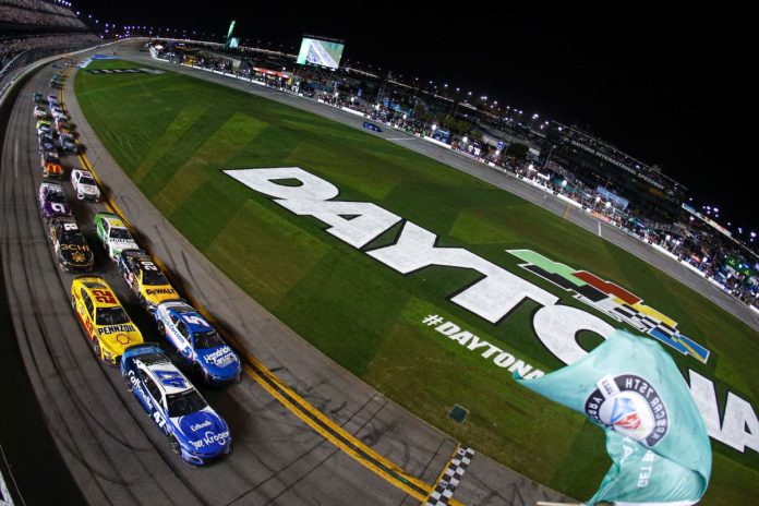 Daytona 500 Controversial Decision (1)