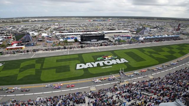 Daytona 500 Delay (1)