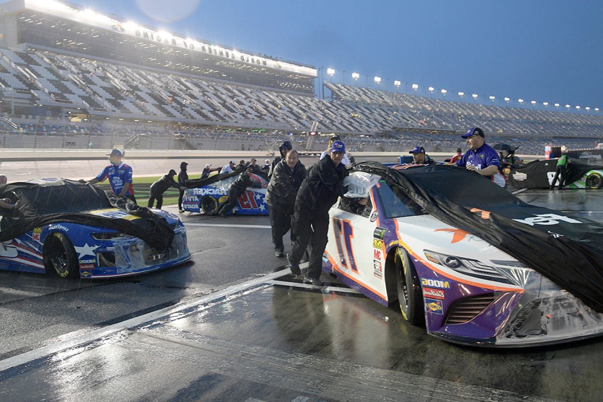 Daytona 500 Weather Chaos