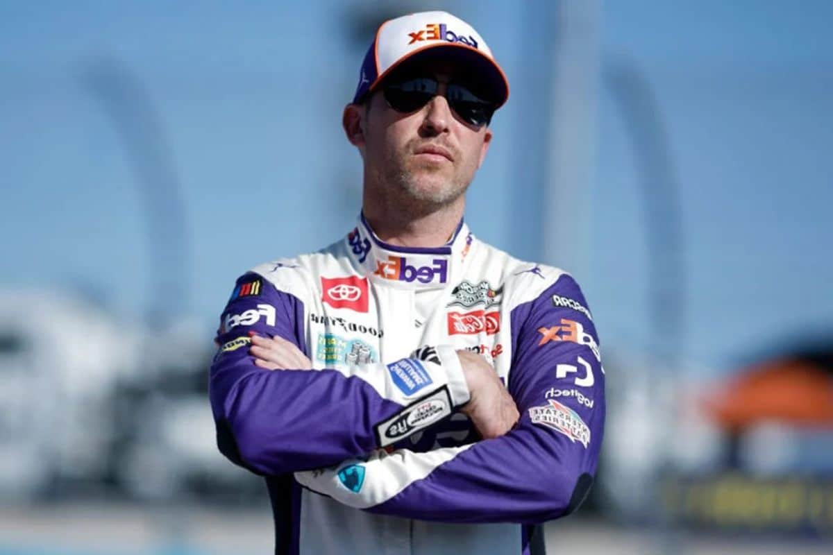 Denny Hamlin Secures Pole Position (1)