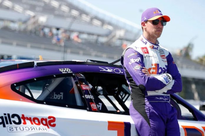 Denny Hamlin Stunning Tribute (1)