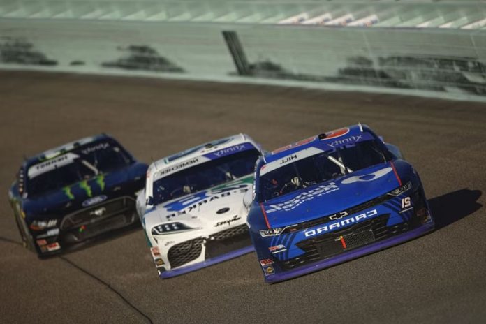 Drivers to Watch at United Rentals 300 (4)