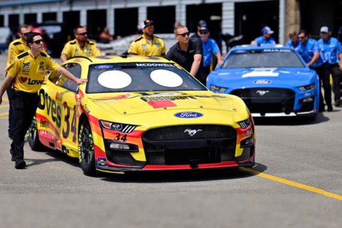 Ford's Evolution in NASCAR (4)