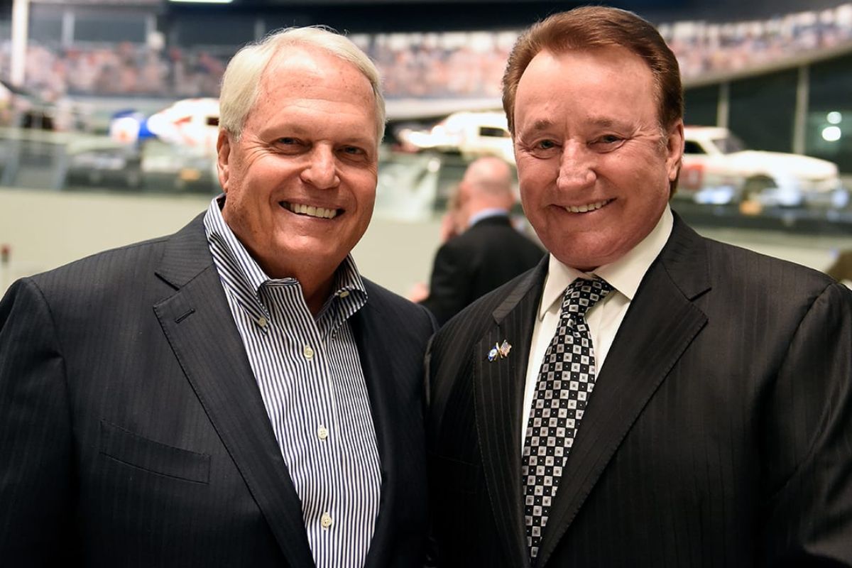 HMS Star Blunt Message to Rick Hendrick (4)