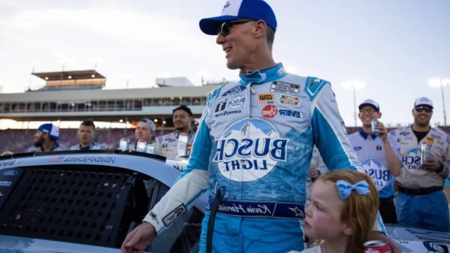 Harvick Secret Decision (1)