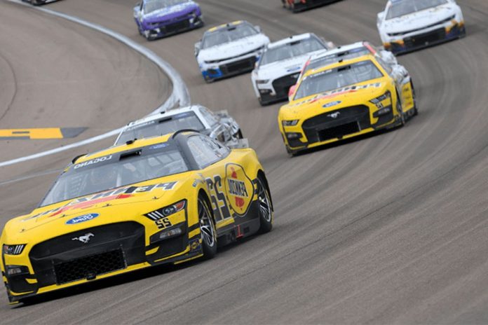 Intermediate Tracks in NASCAR (4)