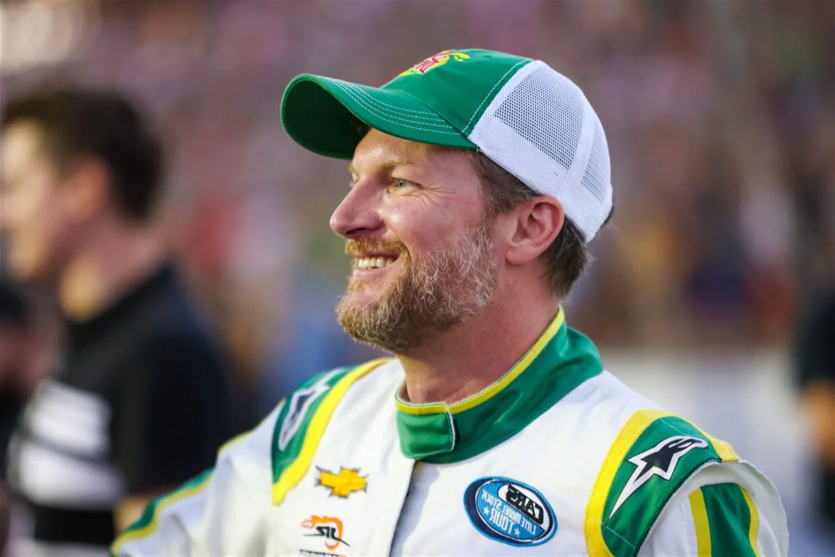 JRM Star Edges Out Boss Dale Earnhardt Jr (2)