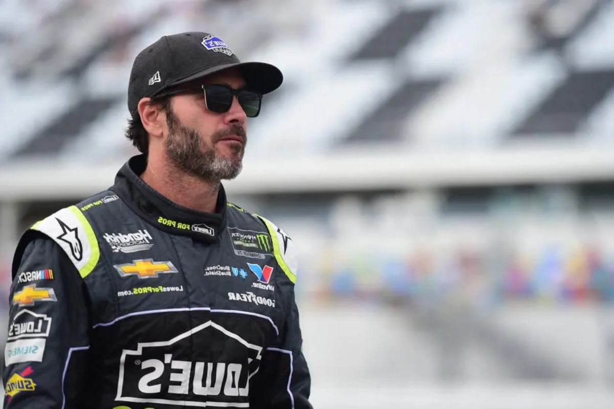 Jimmie Johnson New Paint Scheme (2)
