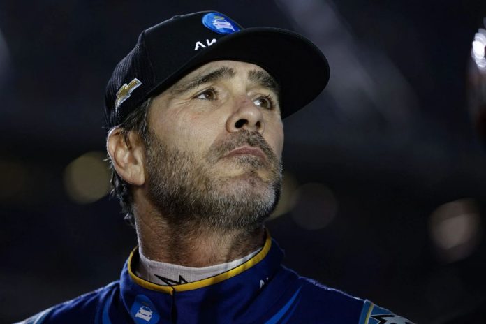 Jimmie Johnson New Paint Scheme (4)