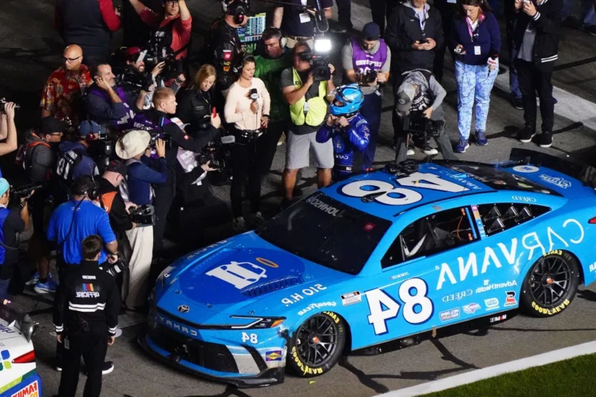 Jimmie Johnson's 2024 Racing Mystery (3)