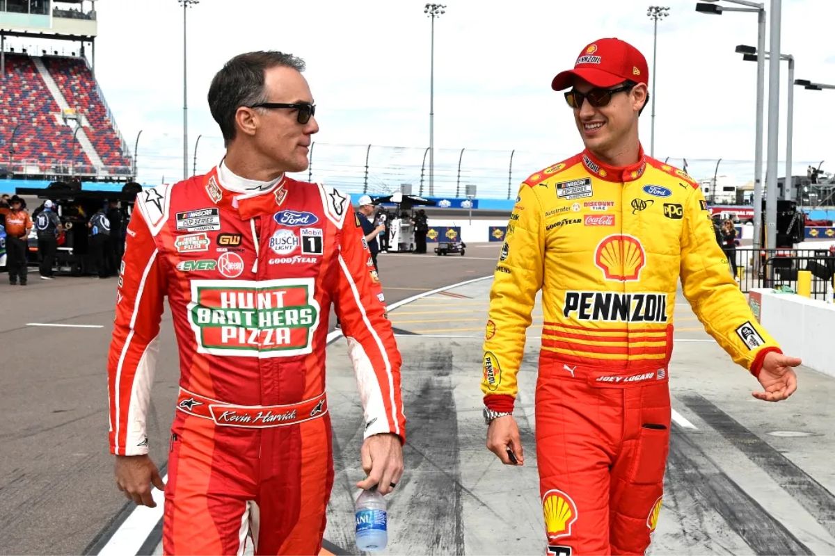 Kevin Harvick Reveals Logano (3)