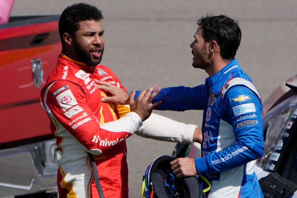 Larson Vs. Wallace at the Coliseum (2)