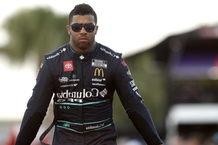 Michael Jordan Bubba Wallace Photographer (1)