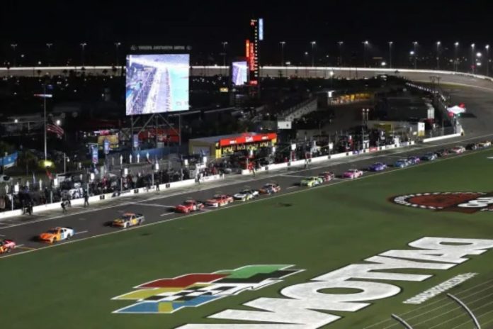 NASCAR Faces a TV Nightmare (4)