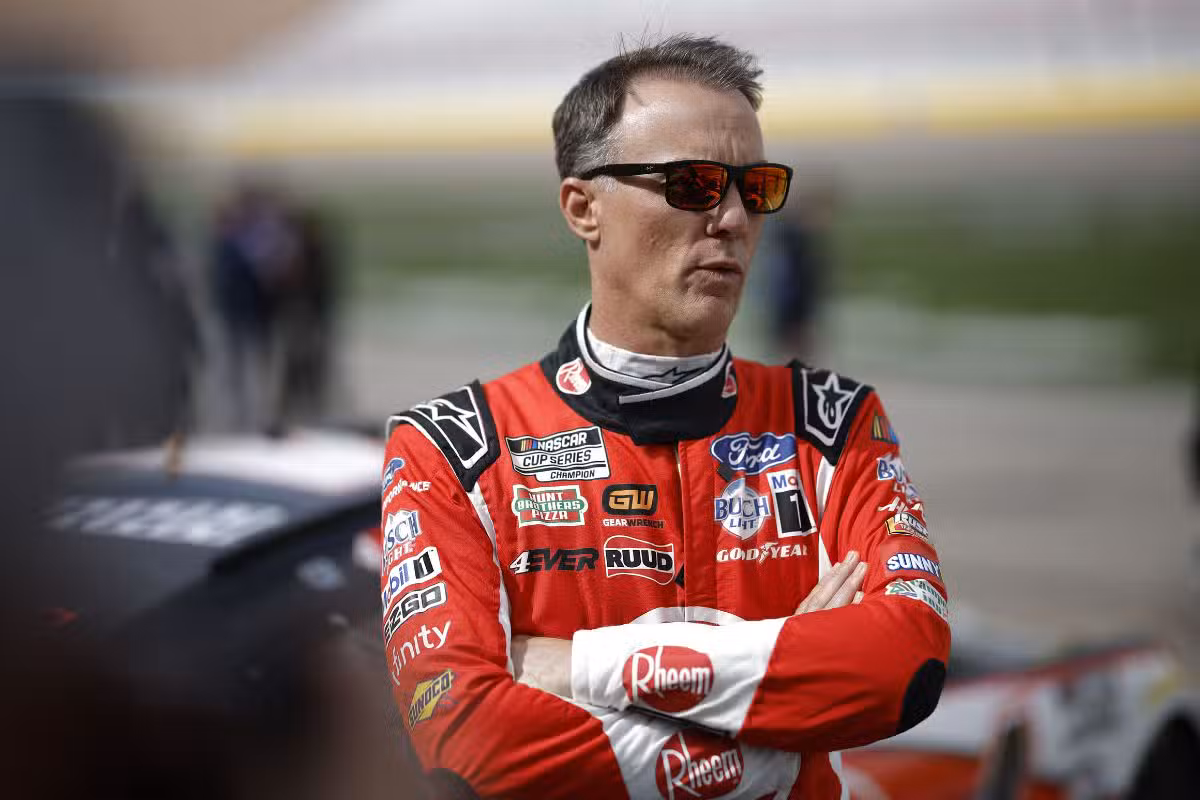NASCAR Insider Reveals Kevin Harvick Unprecedented Transformation (2)