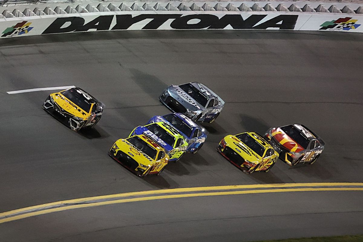 NASCAR's Fuel-Saving Controversy (1)