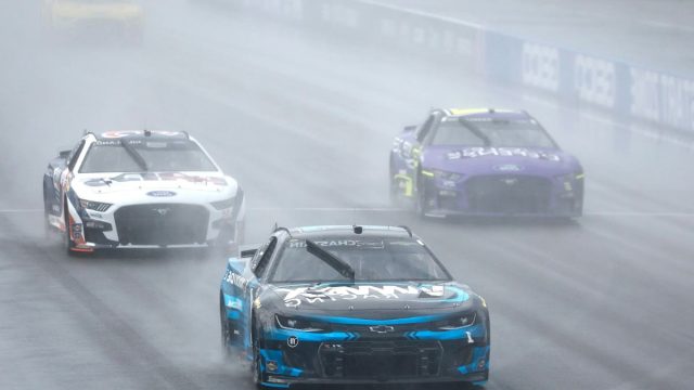 NASCAR's Rainy Day Policy (4)
