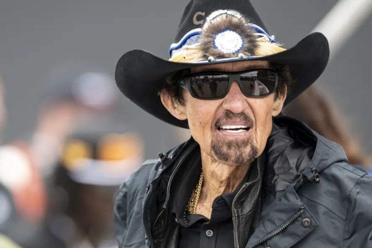 Richard Petty Disavows Endorsement (2)