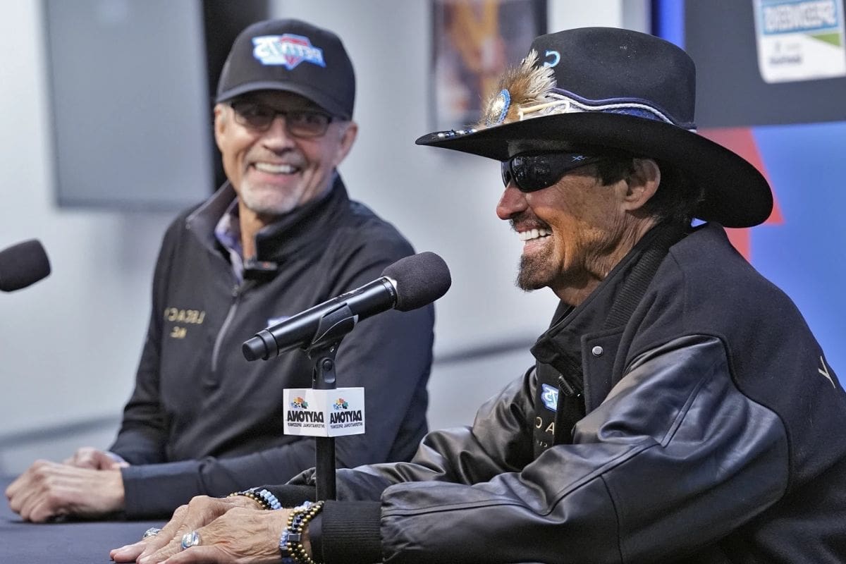 Richard Petty's Iconic Hat (4)