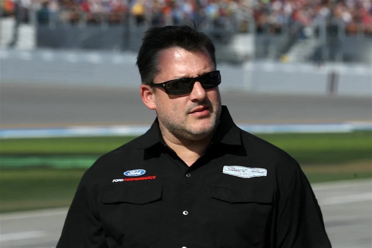 Tony Stewart's SHR Missteps Strain Relationship (1)