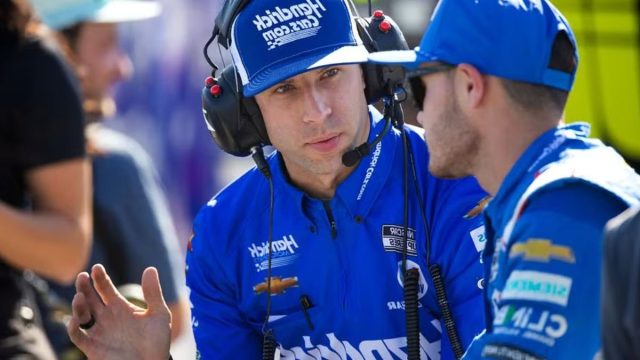 Understanding Crew Chief Salaries (4)