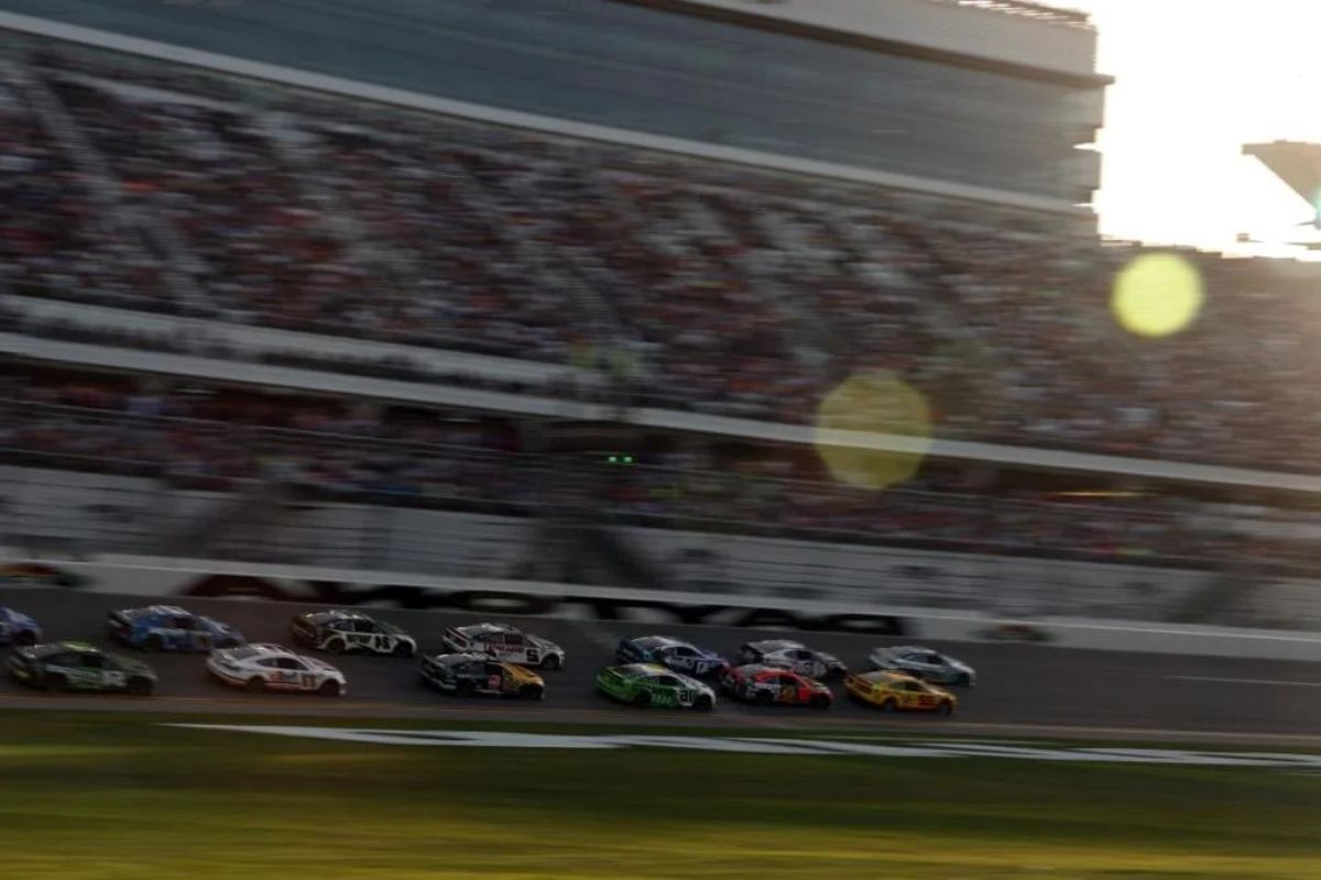 Your Guide to Monday's Daytona 500 (1)