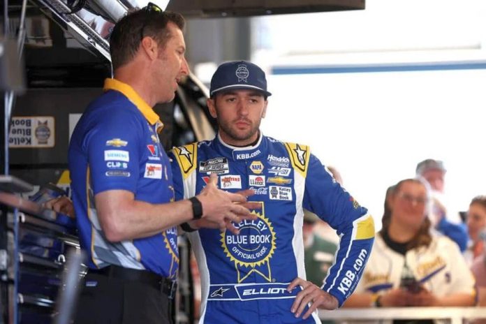 Chase Elliott's Winless Run Continues (2)