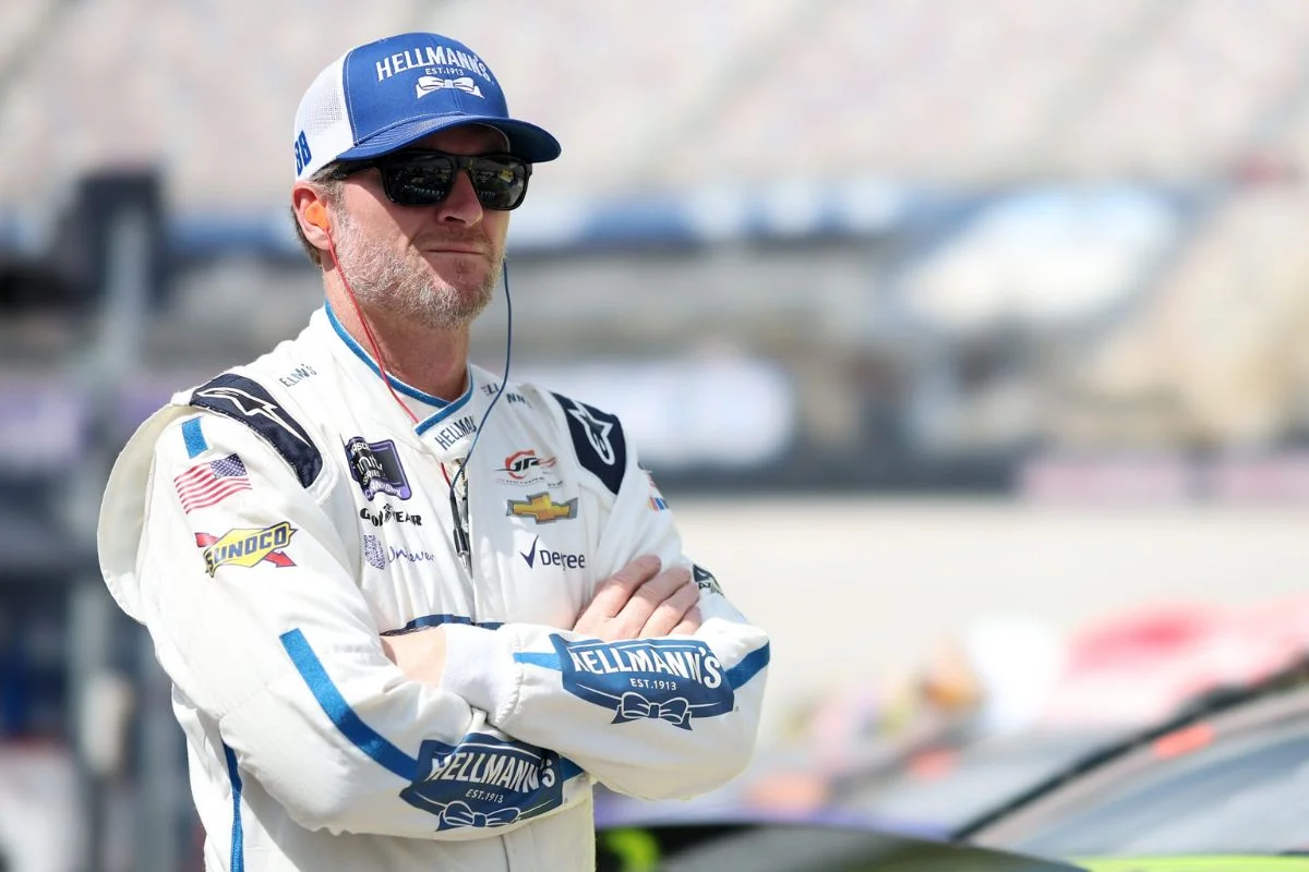 Dale Earnhardt Jr. Returns (2)